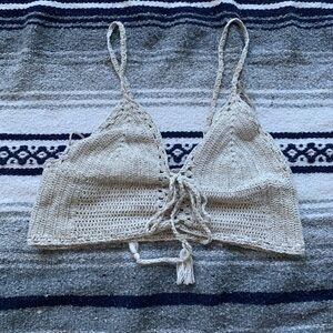 American Eagle Outfitters Textured Knit Top in Cream Size M